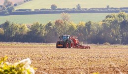 Building resilient arable systems: Long-term no-till, biologicals and foliar nutrition in practice