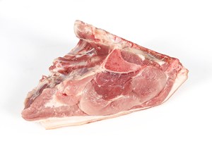 Rump Steak on the bone Meat Cut Spec Step 1