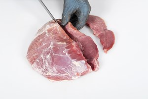 Topside Steaks (15 mm thick) Meat Cut Spec Step 3